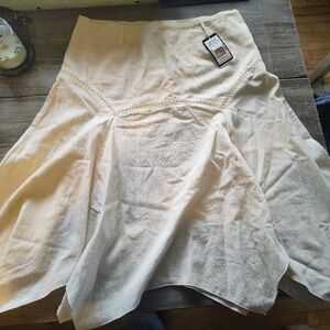 Elegant Cream Women's Skirt